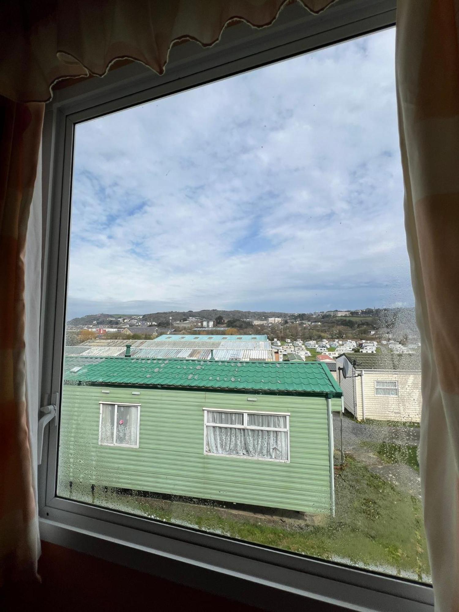 Light And Airy 2 Bedroom Mobile Home Αμπερίστγουιθ Εξωτερικό φωτογραφία